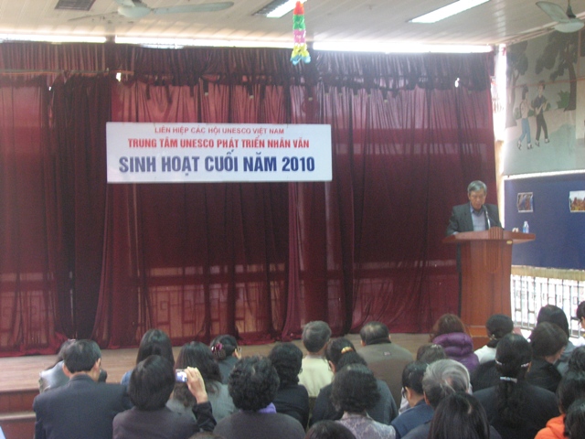 Trung tâm UNESCO Phát triển Nhân văn - Liên hiệp các hội UNESCO Việt Nam